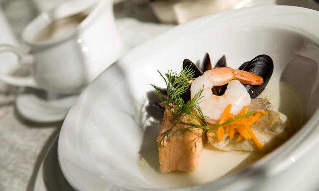 Hubertus Aparthotel & Restaurant & Horse Club สตาโรการ์ด กดังสกี ภายนอก รูปภาพ